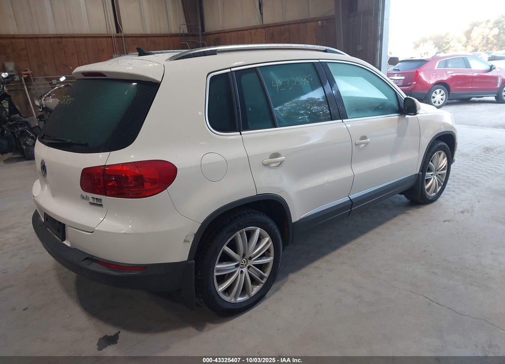 2012 VOLKSWAGEN TIGUAN VIN: WVGBV7AX1CW607892