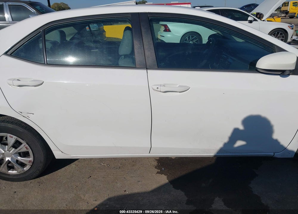 2015 TOYOTA COROLLA L VIN: 5YFBURHEXFP224246