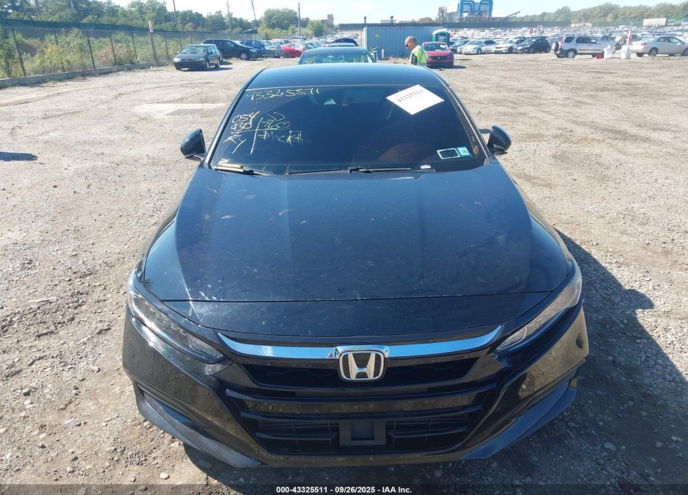 2019 HONDA ACCORD VIN: 1HGCV1F37KA070664