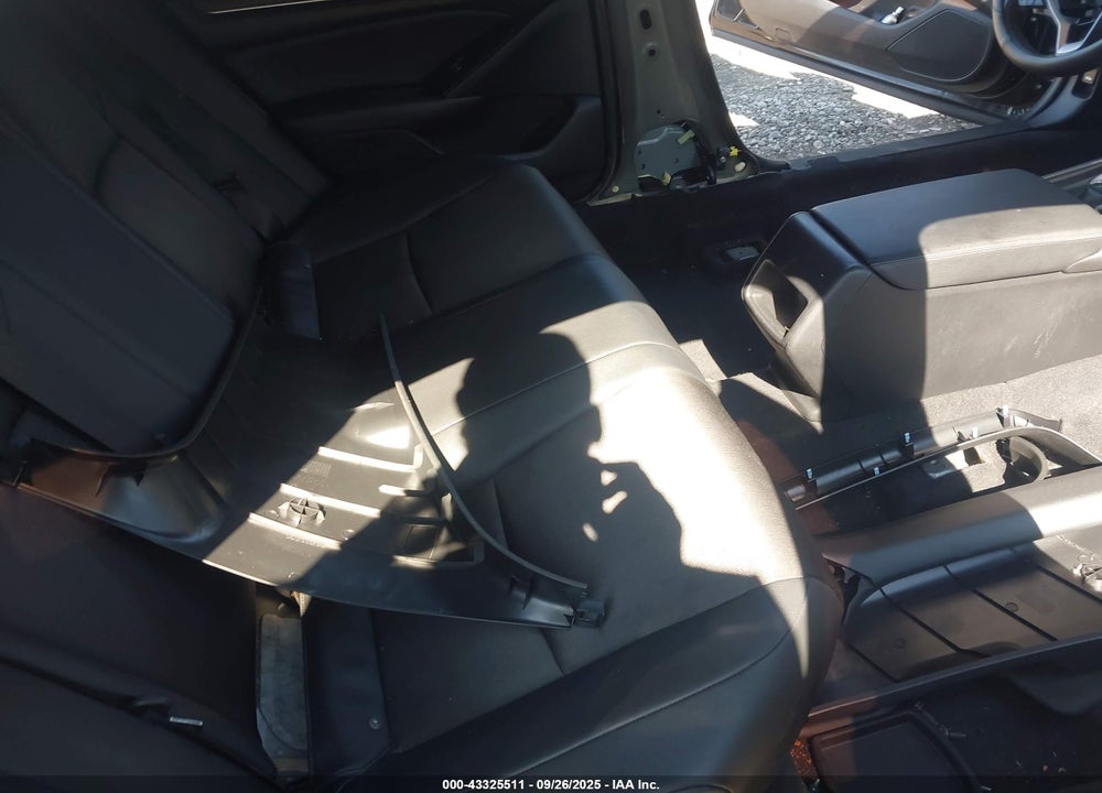 2019 HONDA ACCORD VIN: 1HGCV1F37KA070664