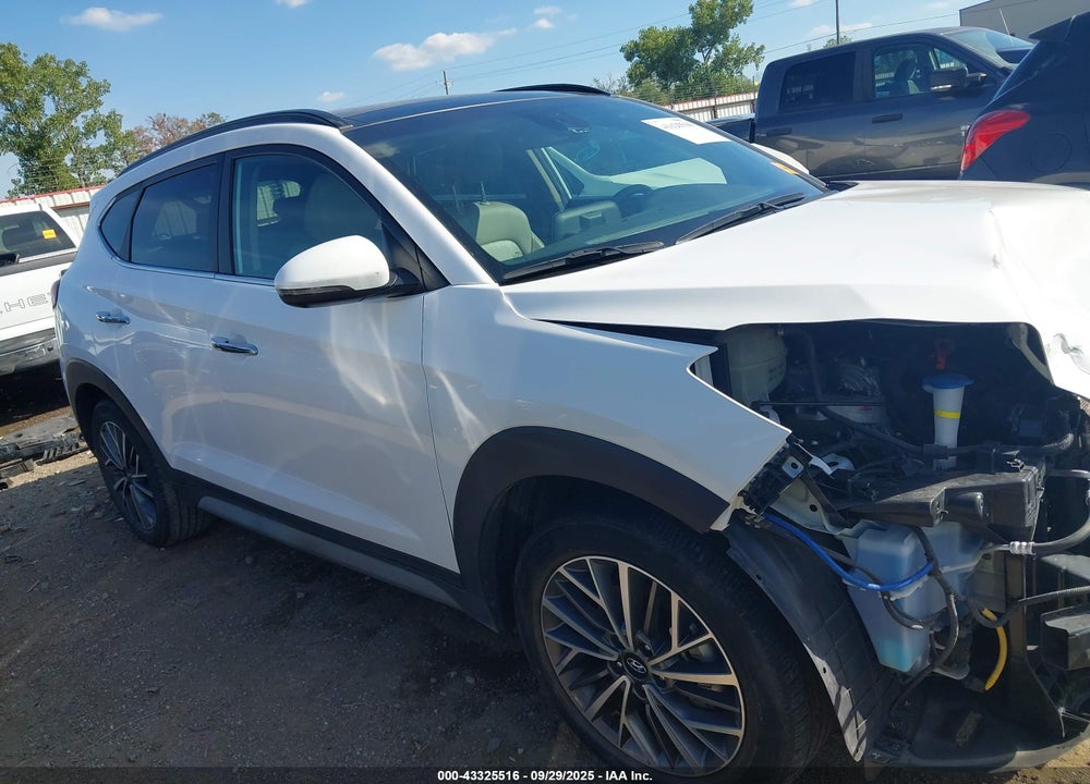 2019 HYUNDAI TUCSON VIN: KM8J33AL1KU032646