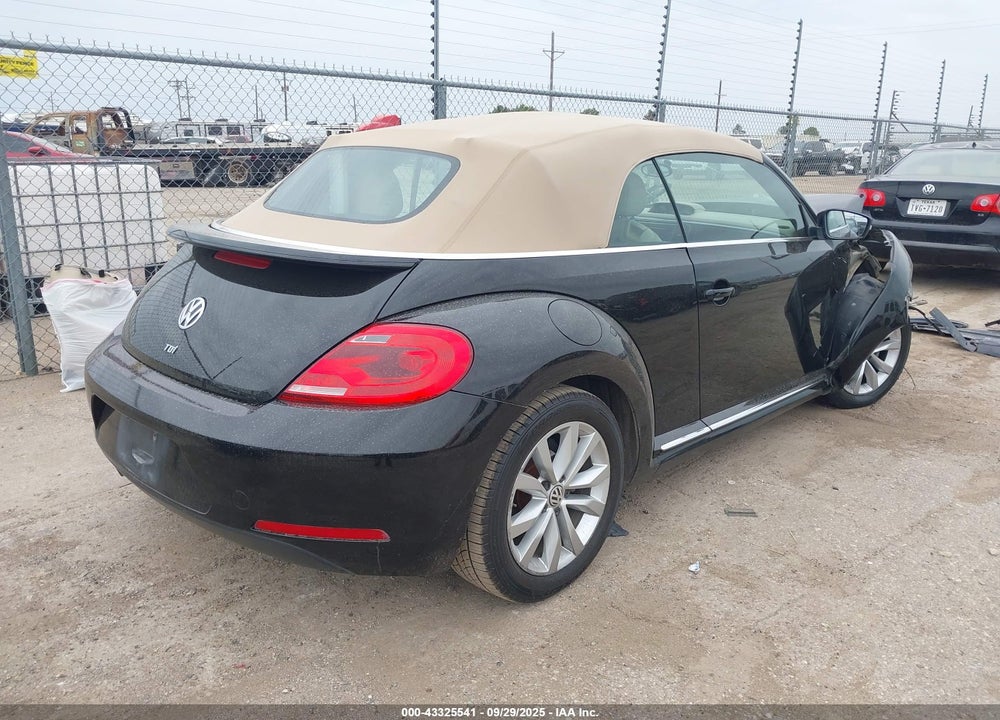 2015 VOLKSWAGEN BEETLE VIN: 3VW5A7ATXFM809061