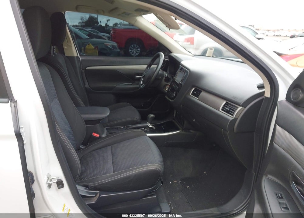 2017 MITSUBISHI OUTLANDER VIN: JA4AD2A37HZ068195