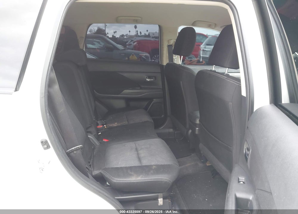 2017 MITSUBISHI OUTLANDER VIN: JA4AD2A37HZ068195