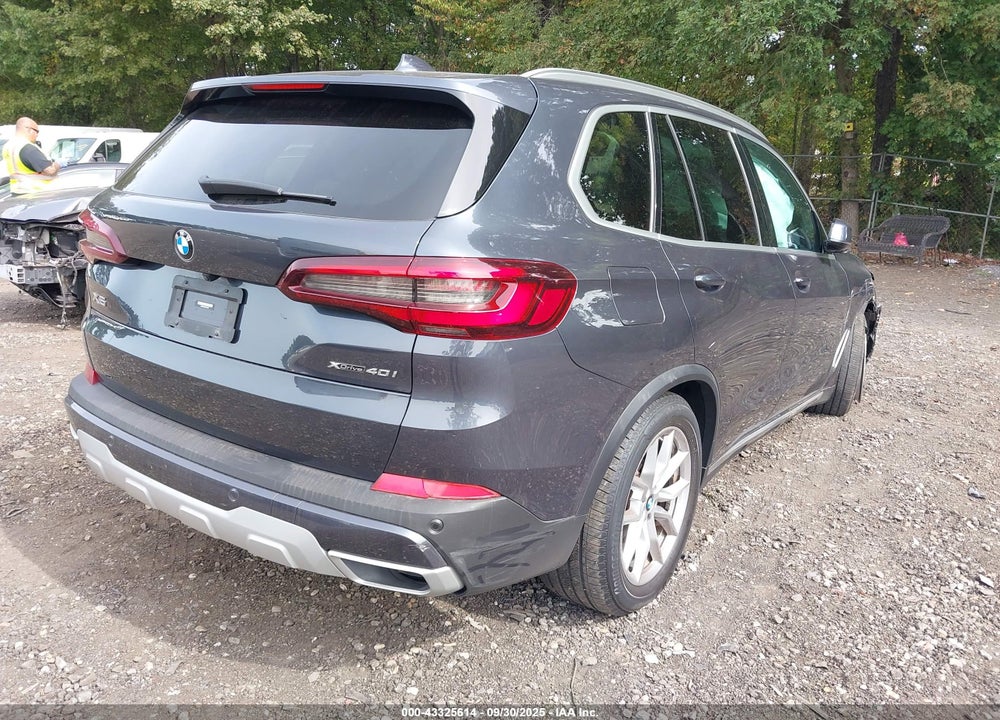 2022 BMW X5 VIN: 5UXCR6C06N9L30521