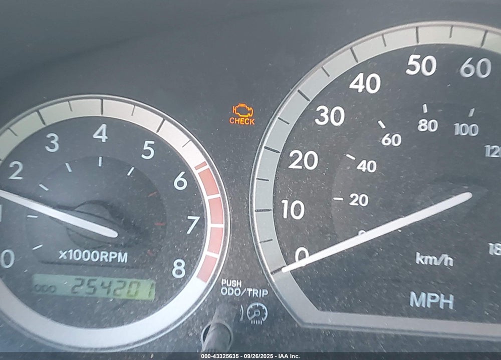 2005 TOYOTA SIENNA XLE VIN: 5TDZA22C25S274439