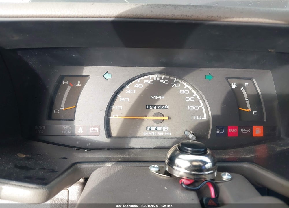 1991 ISUZU CONVENTIONAL SHORT WHEELBASE VIN: 4S1CR11ZXM4215835