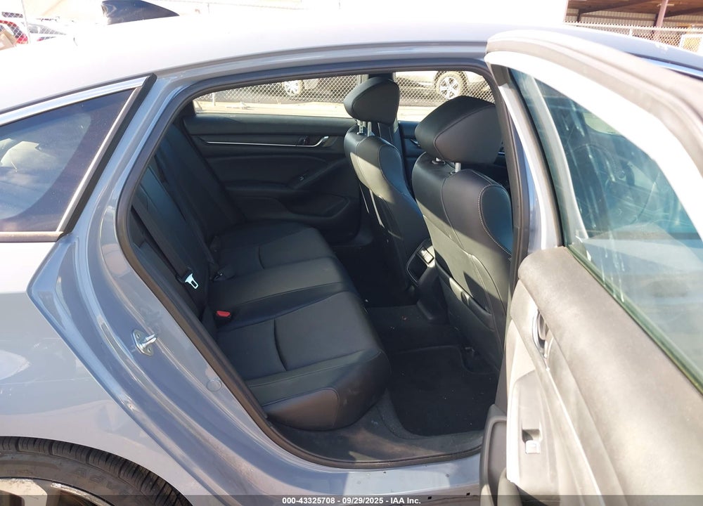 2022 HONDA ACCORD VIN: 1HGCV1F37NA062262