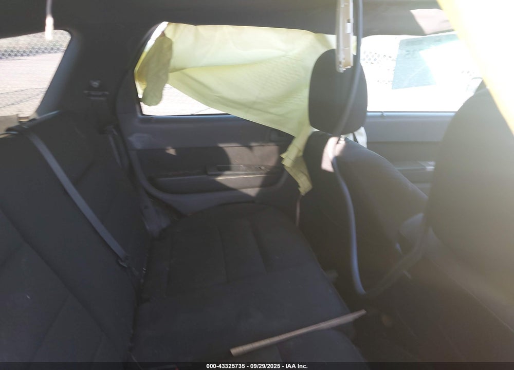 2009 FORD ESCAPE XLT VIN: 1FMCU93759KB78921