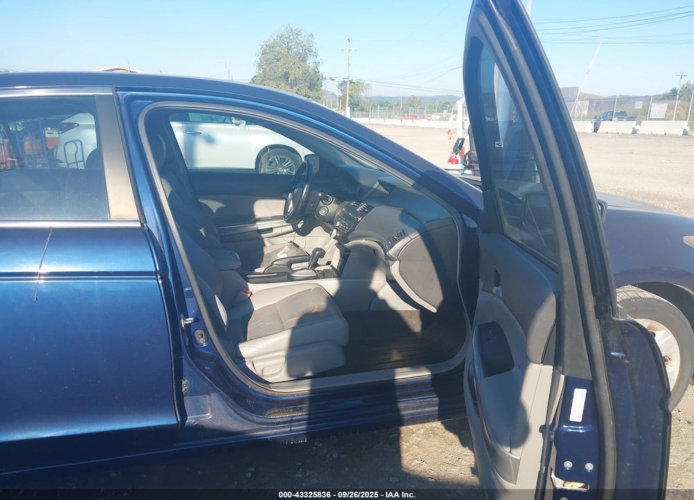 2009 HONDA ACCORD 2.4 EX-L VIN: 1HGCP26899A106232