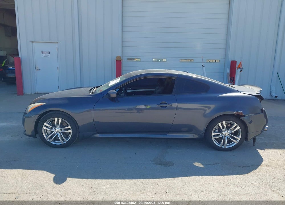 2008 INFINITI G37 VIN: JNKCV64E78M118685