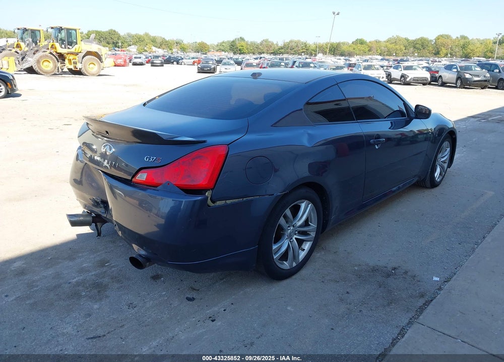 2008 INFINITI G37 VIN: JNKCV64E78M118685