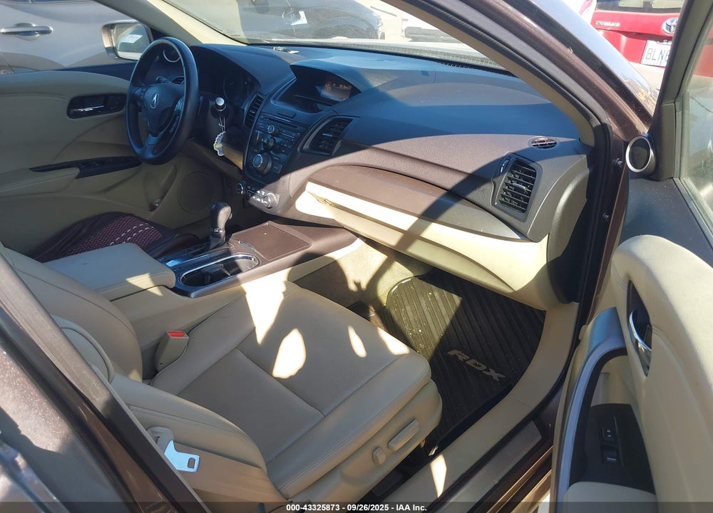 2013 ACURA RDX VIN: 5J8TB4H35DL017685