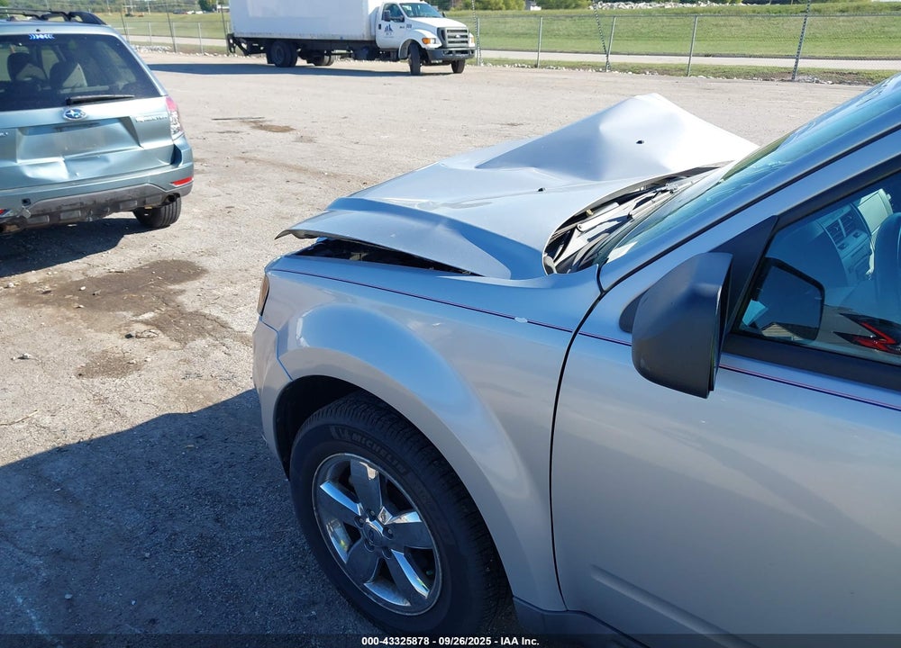 2009 FORD ESCAPE XLT VIN: 1FMCU03G39KC99913