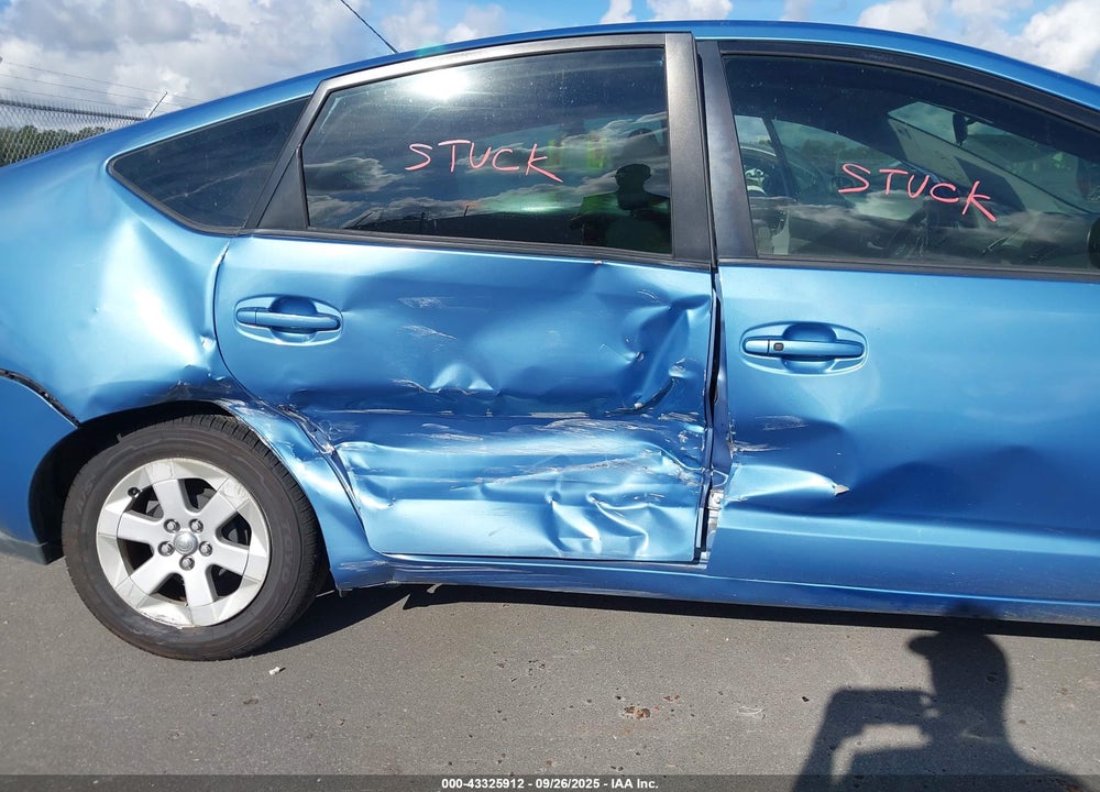 2007 TOYOTA PRIUS VIN: JTDKB20U377623292