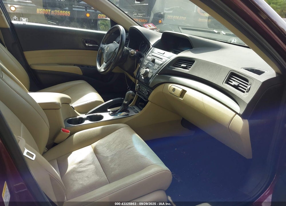 2013 ACURA ILX VIN: 19VDE1F50DE010366