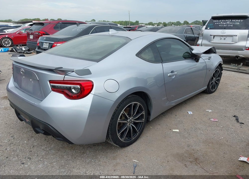 2020 TOYOTA 86 GT VIN: JF1ZNAE16L8753009