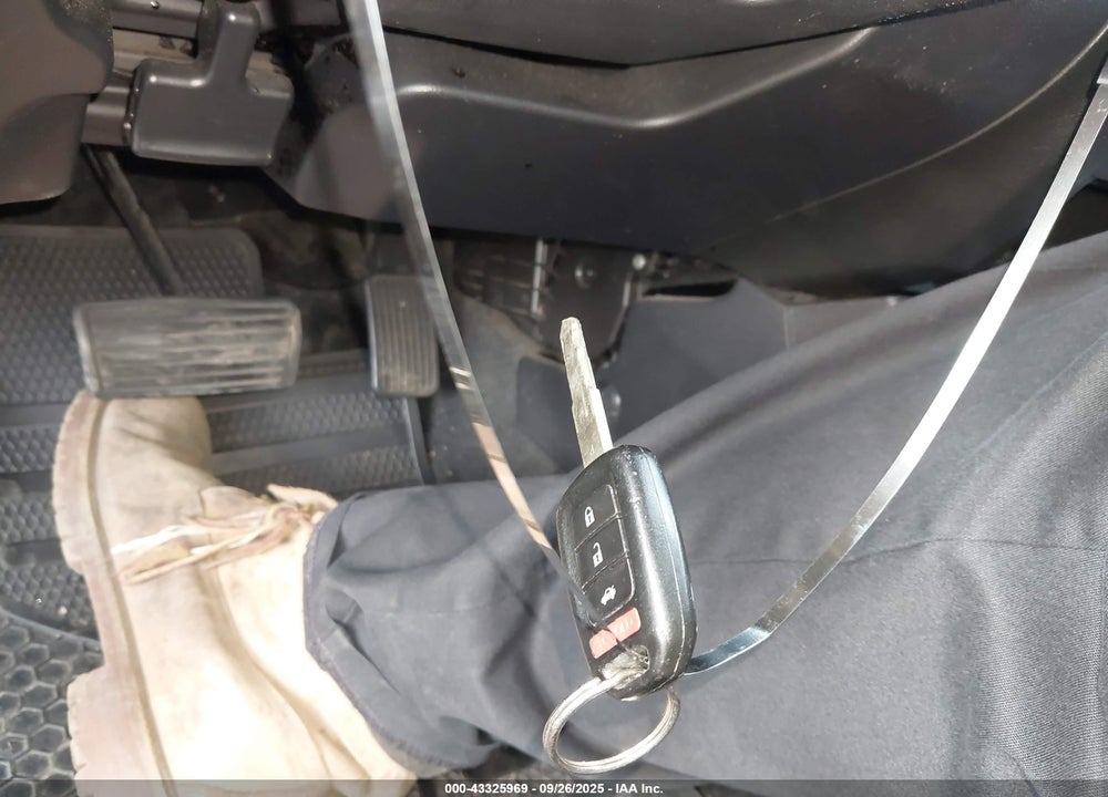 2014 HONDA CIVIC LX VIN: 2HGFB2F58EH503945
