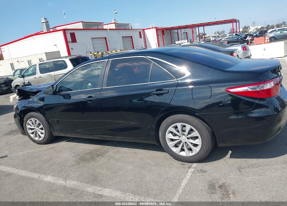 2017 TOYOTA CAMRY LE VIN: 4T1BF1FK8HU409935