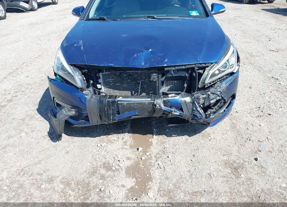 2015 HYUNDAI SONATA VIN: 5NPE24AA4FH143365