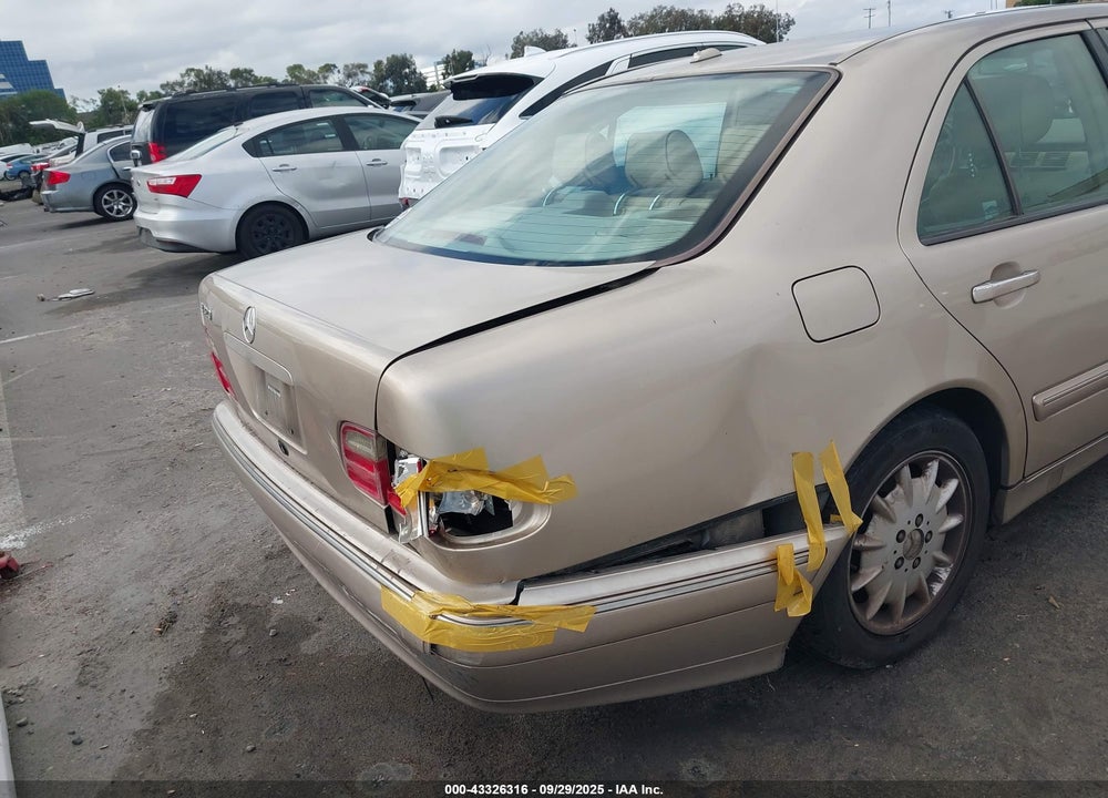 2001 MERCEDES-BENZ E 320 VIN: WDBJF65J81B279628