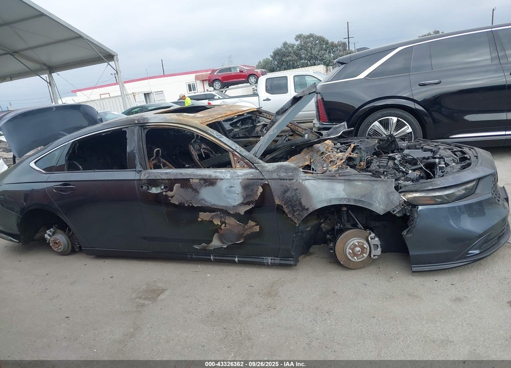 2024 HONDA ACCORD EX VIN: 1HGCY1F31RA086053