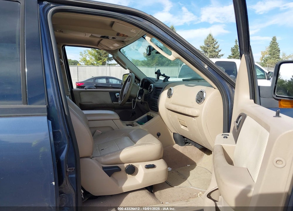2005 FORD EXPEDITION EDDIE BAUER/KING RANCH VIN: 1FMFU18575LA27895