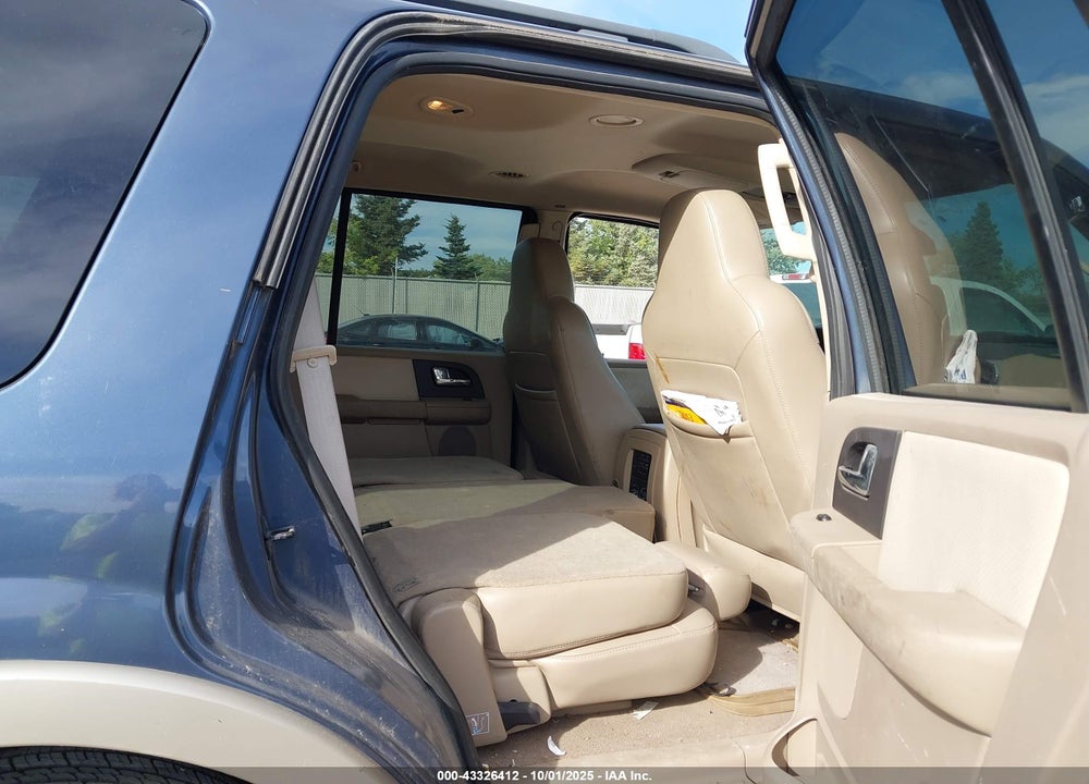 2005 FORD EXPEDITION EDDIE BAUER/KING RANCH VIN: 1FMFU18575LA27895