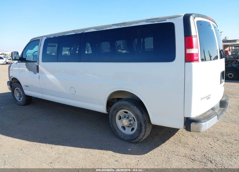 2004 CHEVROLET EXPRESS VIN: 1GAHG39U541199495
