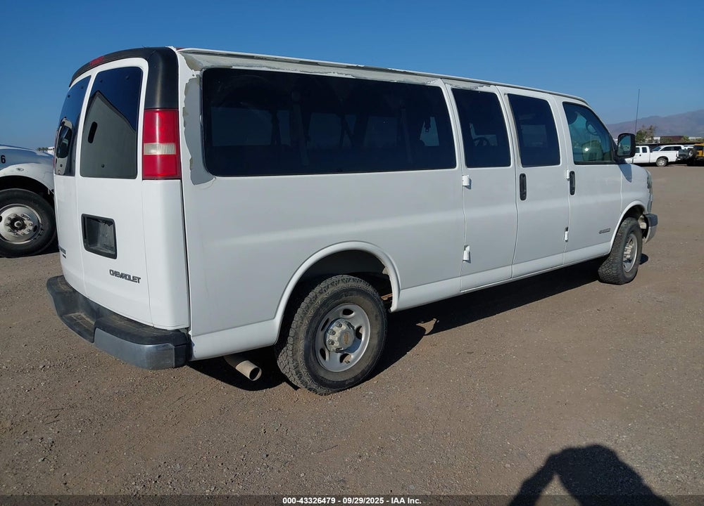 2004 CHEVROLET EXPRESS VIN: 1GAHG39U541199495