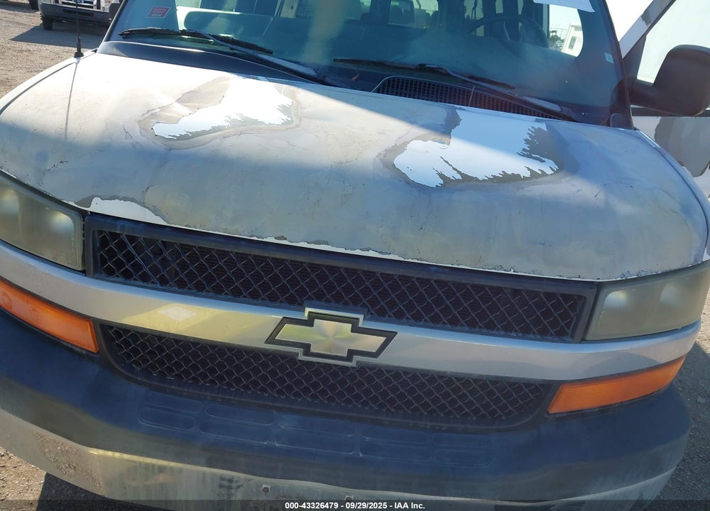 2004 CHEVROLET EXPRESS VIN: 1GAHG39U541199495