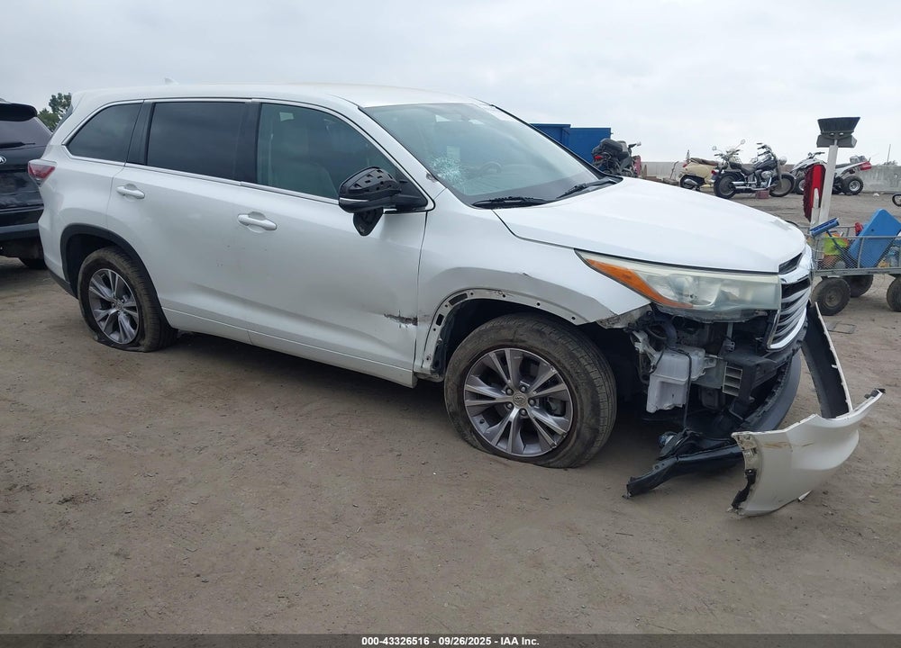 2015 TOYOTA HIGHLANDER LE PLUS V6 VIN: 5TDZKRFH1FS072656