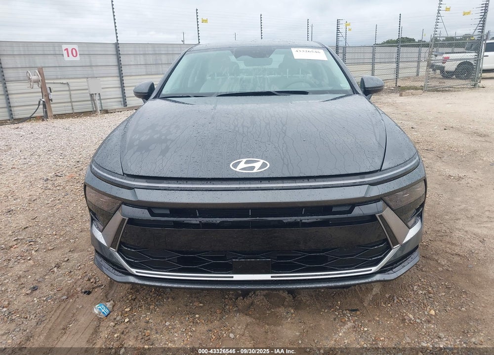 2025 HYUNDAI SONATA VIN: KMHL64JA4SA441228