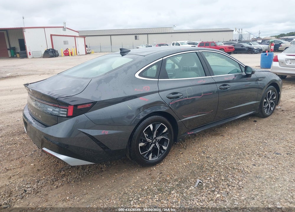 2025 HYUNDAI SONATA VIN: KMHL64JA4SA441228