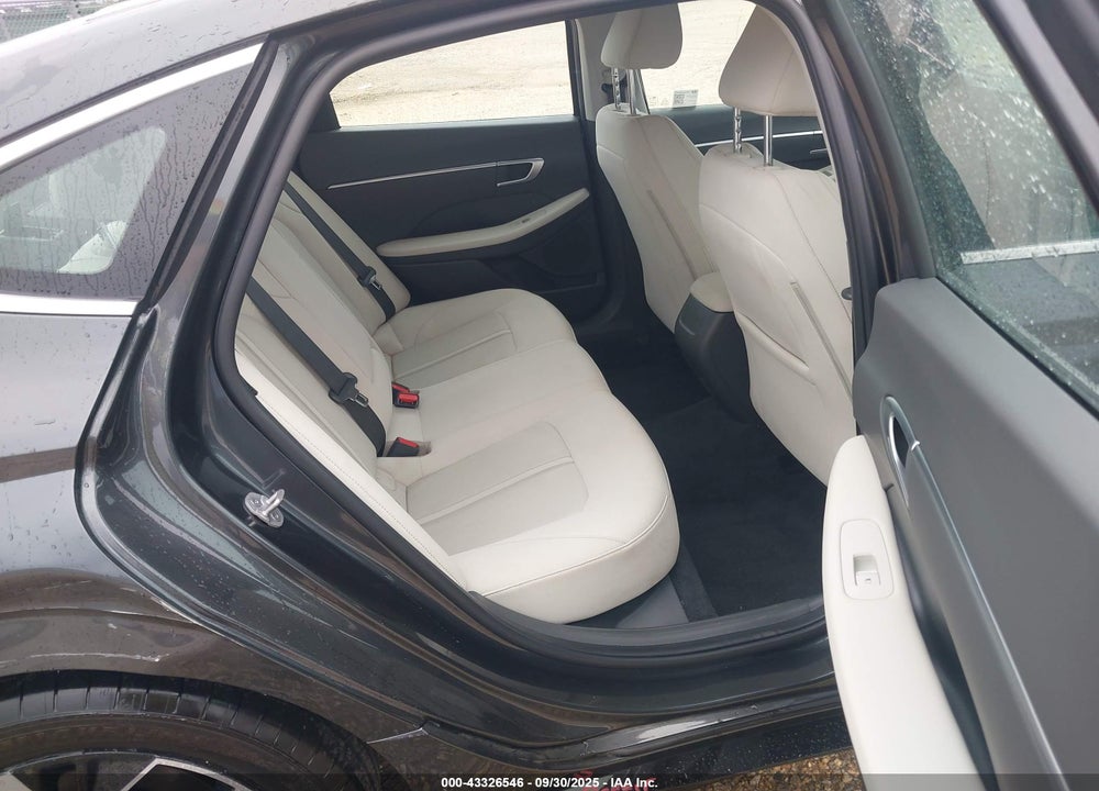 2025 HYUNDAI SONATA VIN: KMHL64JA4SA441228