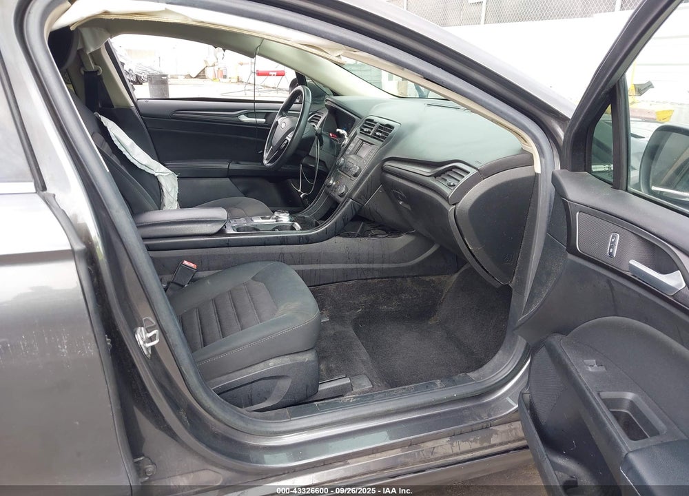 2018 FORD FUSION VIN: 3FA6P0G7XJR127631