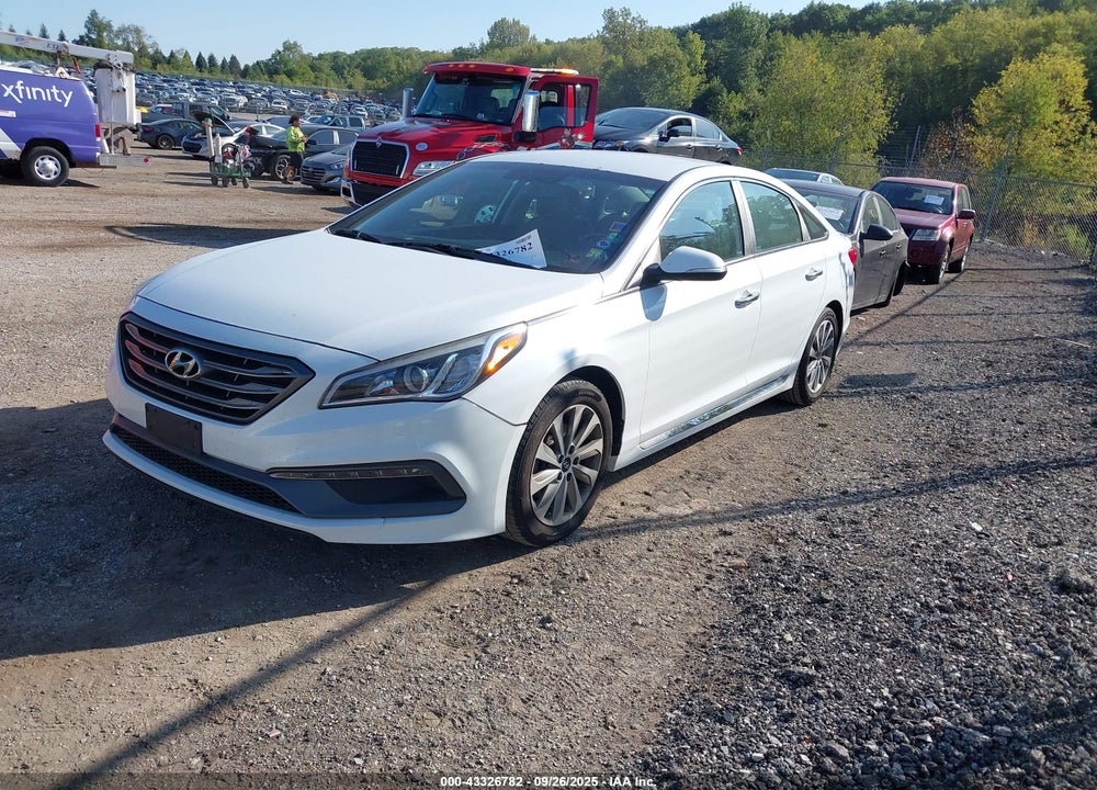 2015 HYUNDAI SONATA SPORT VIN: 5NPE34AF1FH043717