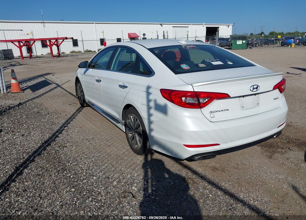 2015 HYUNDAI SONATA SPORT VIN: 5NPE34AF1FH043717