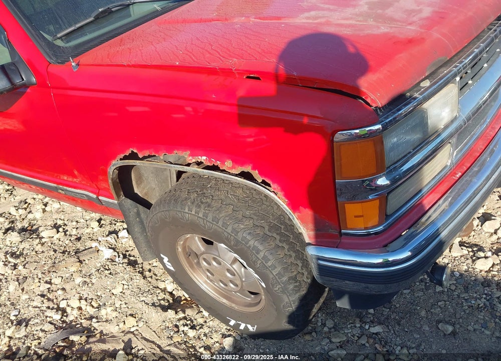 1996 CHEVROLET GMT-400 K1500 VIN: 1GCEK19R2TE235630