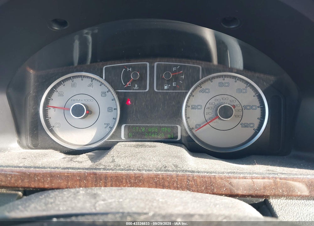 2009 FORD TAURUS VIN: 1FAHP25W79G125045