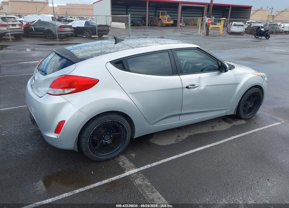 2013 HYUNDAI VELOSTER VIN: KMHTC6AD4DU163477