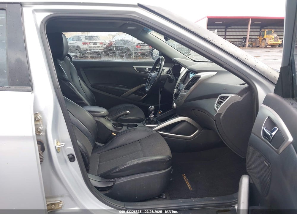 2013 HYUNDAI VELOSTER VIN: KMHTC6AD4DU163477