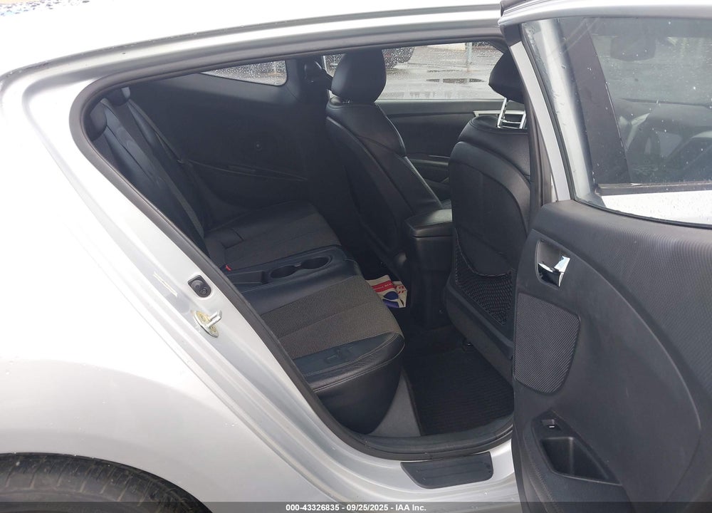 2013 HYUNDAI VELOSTER VIN: KMHTC6AD4DU163477