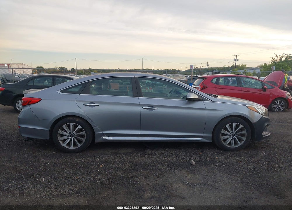 2015 HYUNDAI SONATA SPORT VIN: 5NPE34AF1FH034208