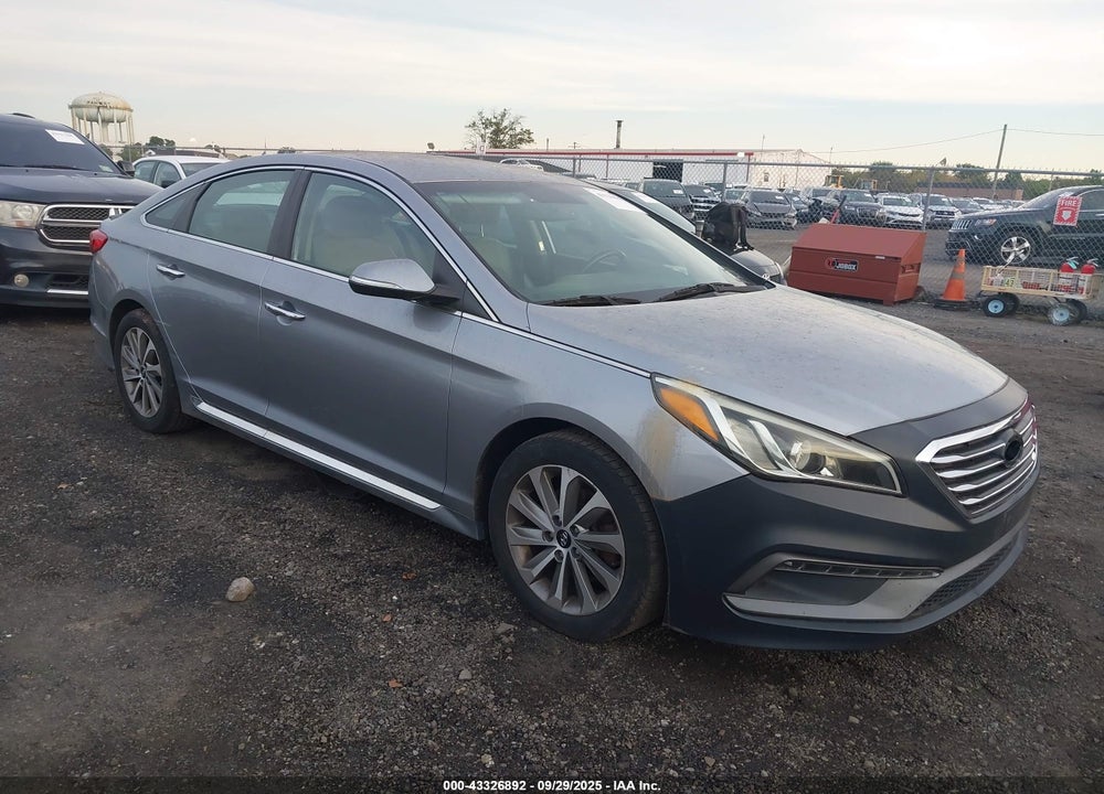 2015 HYUNDAI SONATA SPORT VIN: 5NPE34AF1FH034208