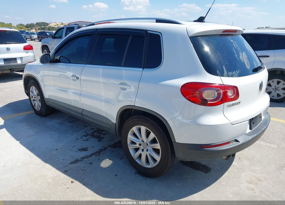 2009 VOLKSWAGEN TIGUAN VIN: WVGAV75N99W526152