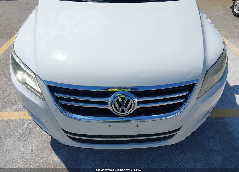 2009 VOLKSWAGEN TIGUAN VIN: WVGAV75N99W526152