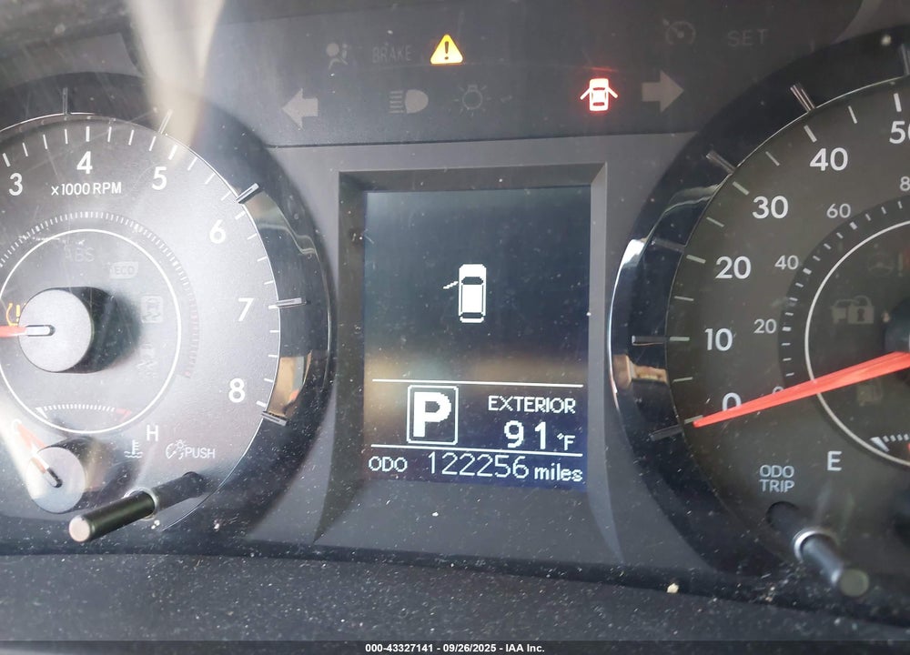 2015 TOYOTA SIENNA LE 7 PASSENGER VIN: 5TDJK3DC5FS096072