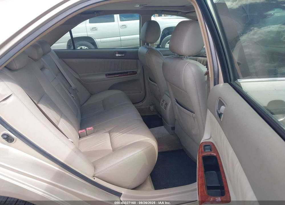 2005 TOYOTA CAMRY XLE V6 VIN: JTDBF32K850164577