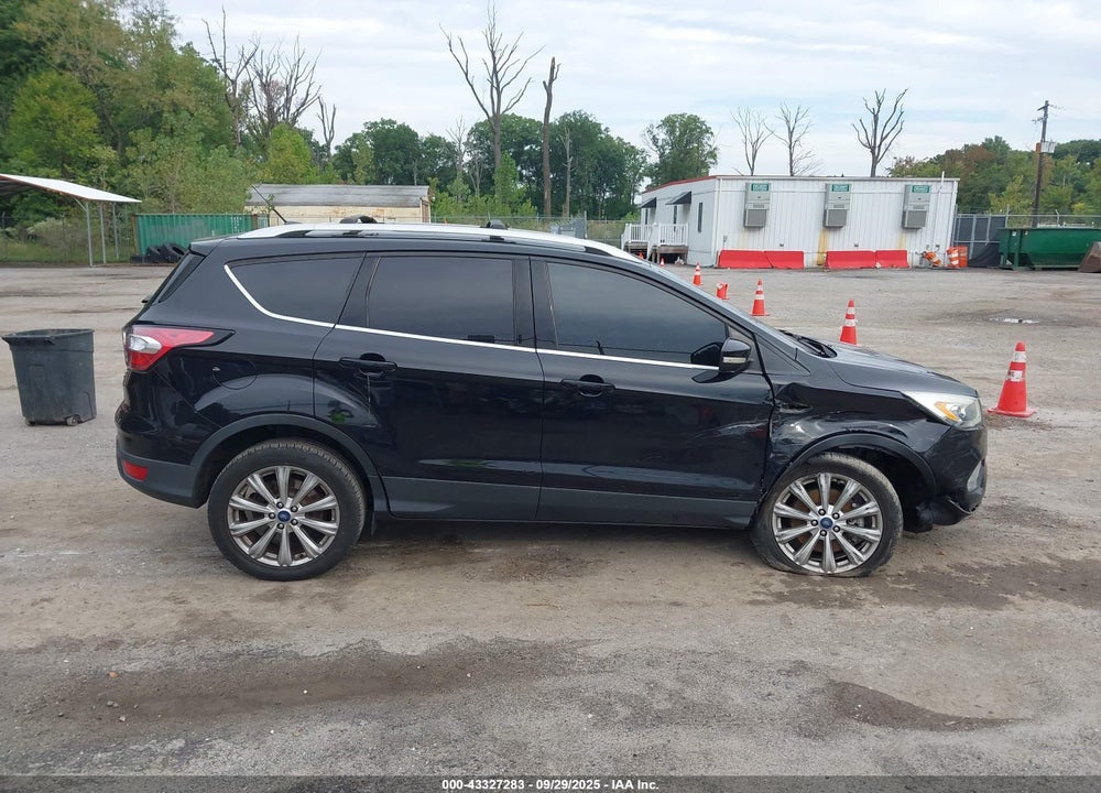 2017 FORD ESCAPE TITANIUM VIN: 1FMCU9J92HUD86049